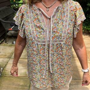 Max Studio Floral short Sleeve Blouse